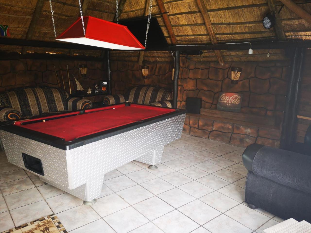 The Guesthouse Vanderbijlpark Eksteriør bilde
